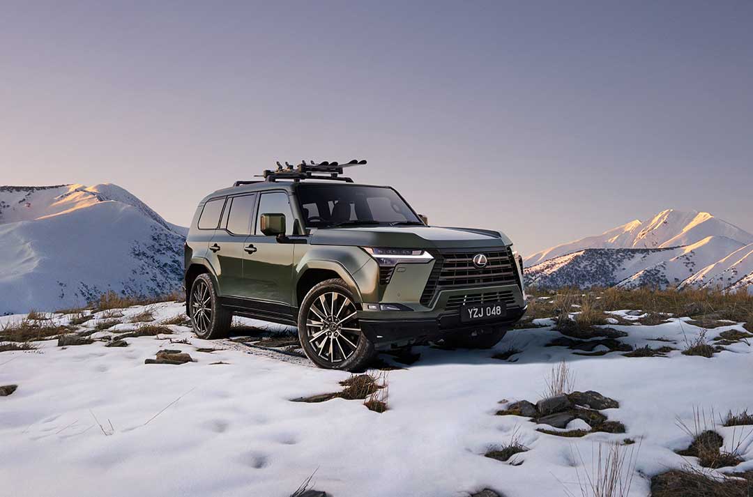 Pre-production GX Sports Luxury model shown. Vehicle shown fitted with optional Ski Carrier, sold separately.