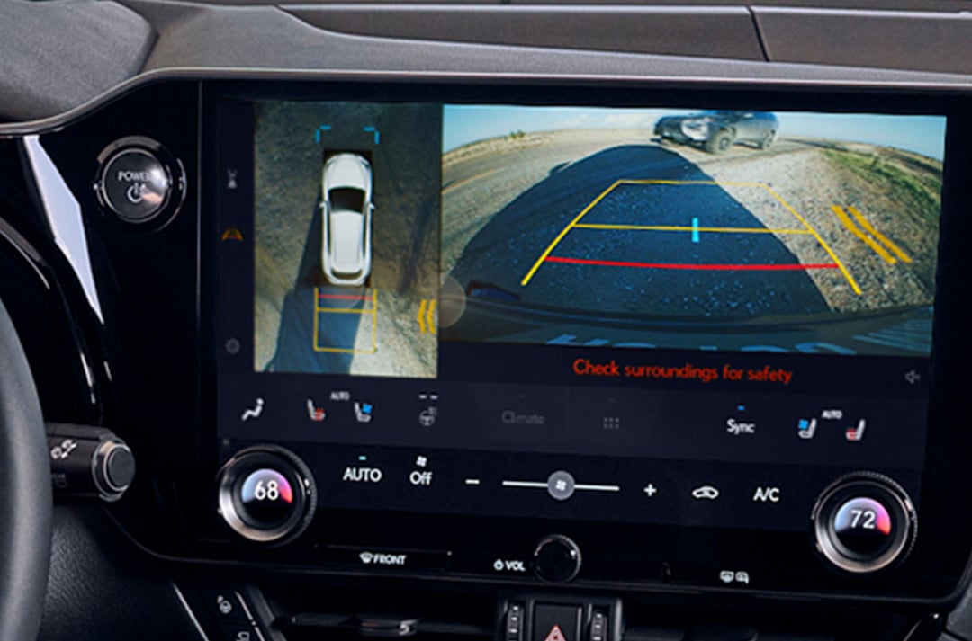 The screen dashboard of the Lexus NX showing the reverse camera